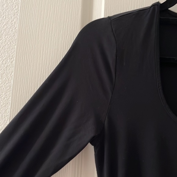 Ingrid and Isabel Ruched Maternity Dress - Picture 4 of 9